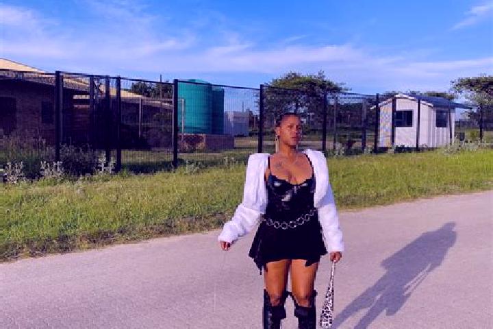 Clara, 22 — Escort in Acornhoek, South Africa