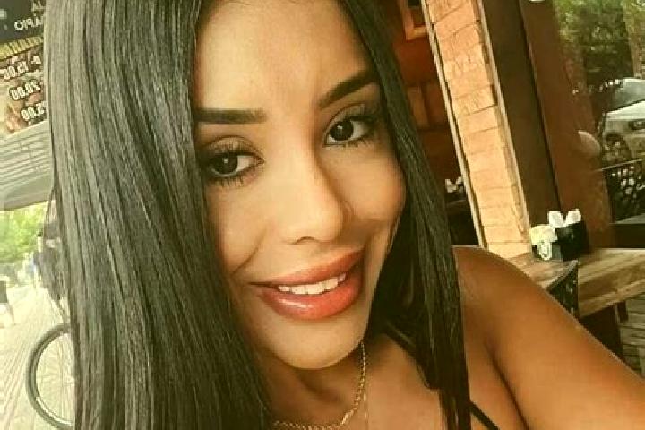 Clara, 22 — Escort in Barao do Monte Alto, Brazil