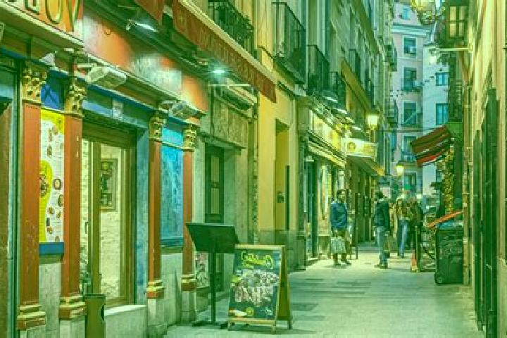 Clara, 22 — Escort in Barrio de Peral, Spain