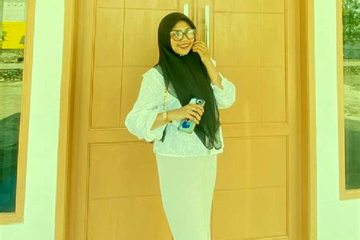 Clara, 22 — Escort in Belopa, Indonesia