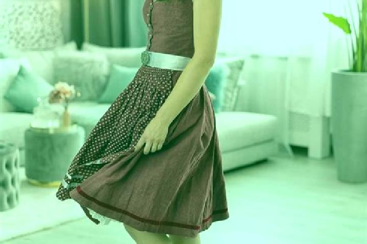 Clara, 22 — Escort in Kommunar, Russia