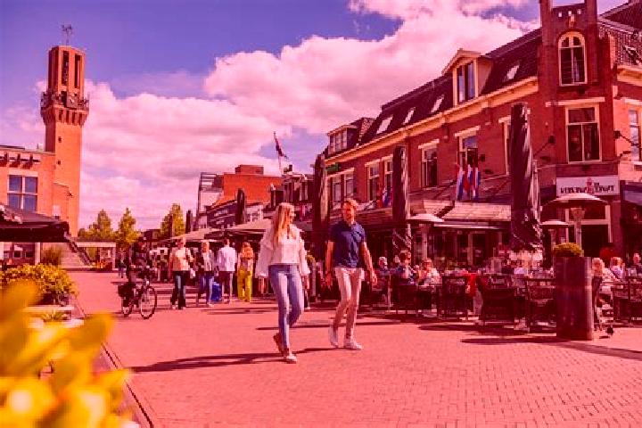 Clara, 22 — Escort in Oosterholt, Netherlands
