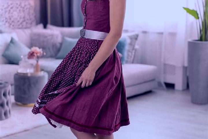 Clara, 22 — Escort in Warmeriville, France