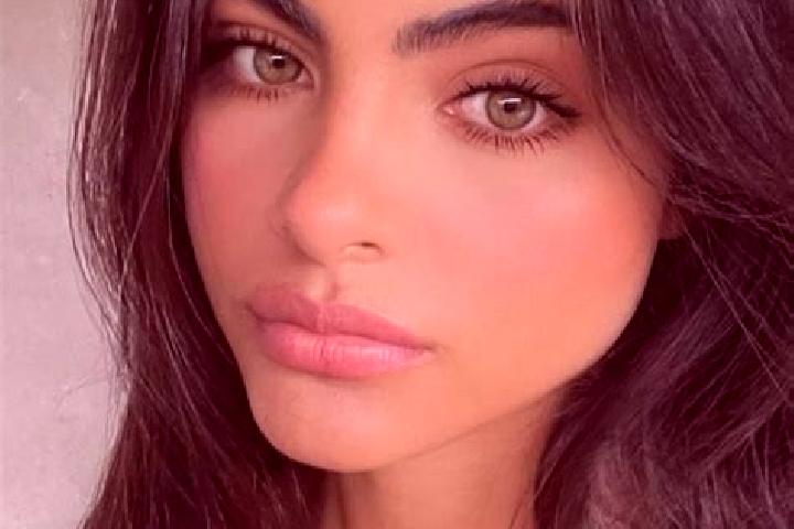 Clara, 23, a blonde brown-eyed indian companion based in Saint-Yzan-de-Soudiac. Offering Erotic Massage, BDSM, Party Girl. Available for incall and outcall, ...