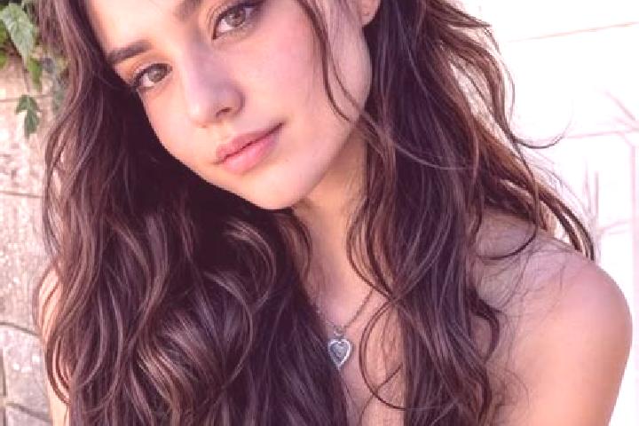 Clara, 23, a brunette hazel-eyed caucasian companion based in Perchau am Sattel. Offering OWO, Striptease, Couples, BDSM. Available for incall and outcall, o...