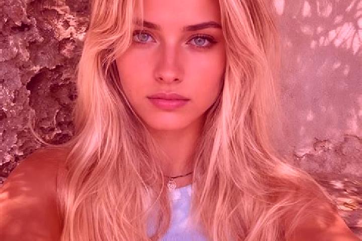 Clara, 23, a dark blonde green-eyed middle eastern companion based in Siggiewi. Offering Prostate Massage, Deep French Kissing, Domination. Available for inc...