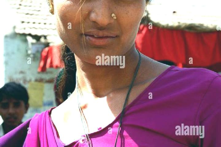 Clara, 23, a red green-eyed indian companion based in Bendo. Offering 69, Domination, Striptease. Available for incall and outcall, day and evening dates.