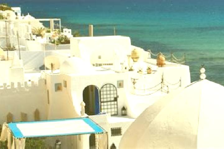 Clara, 23 — Escort in Beni Khalled, Tunisia
