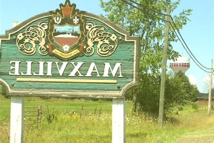 Clara, 23 — Escort in Maxville, Canada