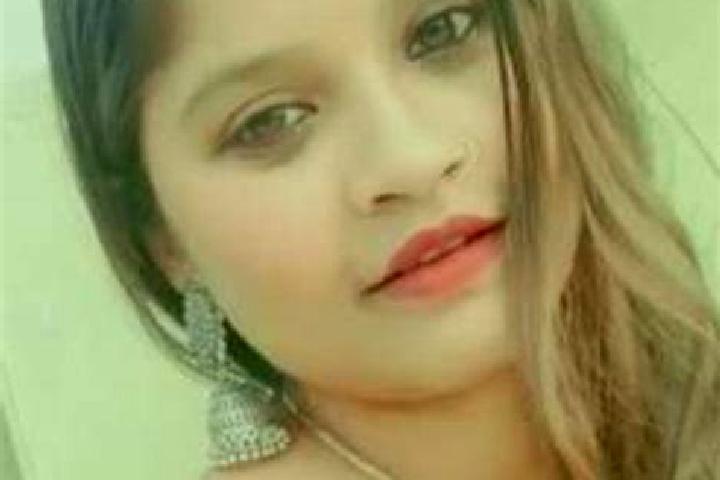 Clara, 23 — Escort in Rupa, India