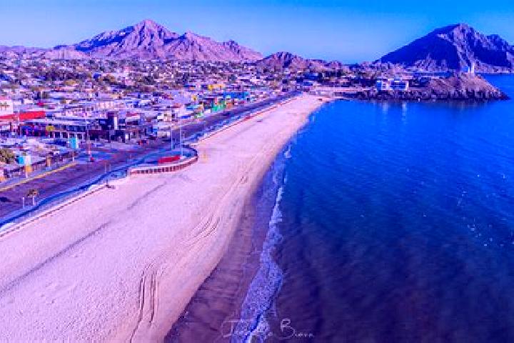 Clara, 23 — Escort in San Felipe Teotitlan, Mexico