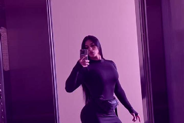 Clara, 23 — Escort in Violet, United States