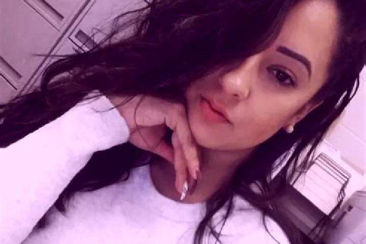 Clara, 24, a black green-eyed mediterranean companion based in Cerisy-la-Salle. Offering 69, BDSM, OWO. Available for incall and outcall, day and evening dates.