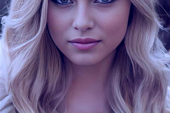 Clara, 24, a blonde dark-eyed european companion based in Flumeri. Offering Striptease, Travel Companion, 69, Deep French Kissing, A-Level. Available for inc...