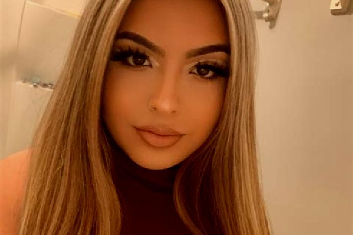 Clara, 24, a blonde green-eyed latina companion based in Mul ta. Offering Fetish, Dinner Date, Couples, CIM, A-Level. Available for incall and outcall, day a...