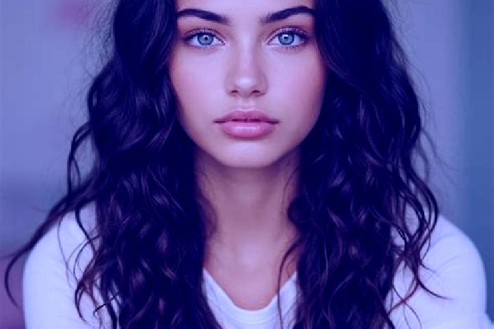 Clara, 24, a brunette amber-eyed mediterranean companion based in Paredes. Offering Roleplay, Prostate Massage, Girlfriend Experience. Available for incall a...