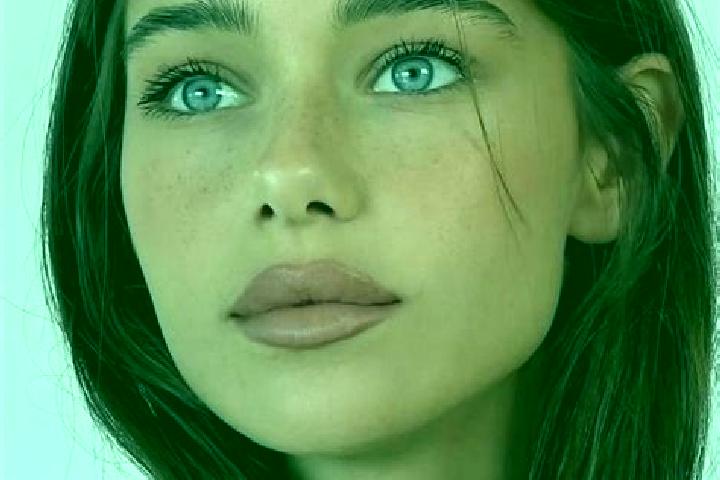 Clara, 24, a brunette brown-eyed mediterranean companion based in El Coporo. Offering 69, BDSM, Duos. Available for incall and outcall, overnight bookings av...