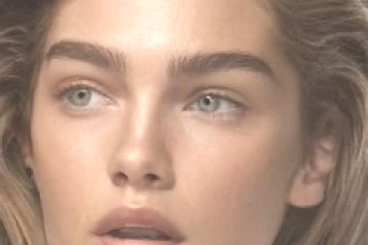 Clara, 24, a dark blonde blue-eyed ebony companion based in Metlaoui. Offering Roleplay, Massage, OWO. Available for incall and outcall, day and evening dates.