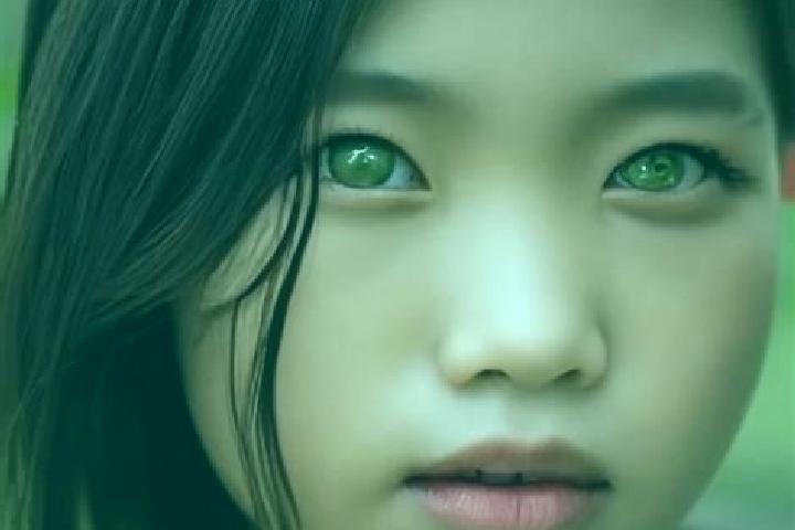 Clara, 24, a red green-eyed asian companion based in Gunzgen. Offering Couples, Fetish, Duos, GFE, Dinner Date. Available for incall and outcall, overnight b...