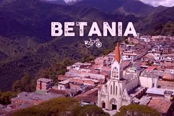 Clara, 24 — Escort in Betania, Mexico