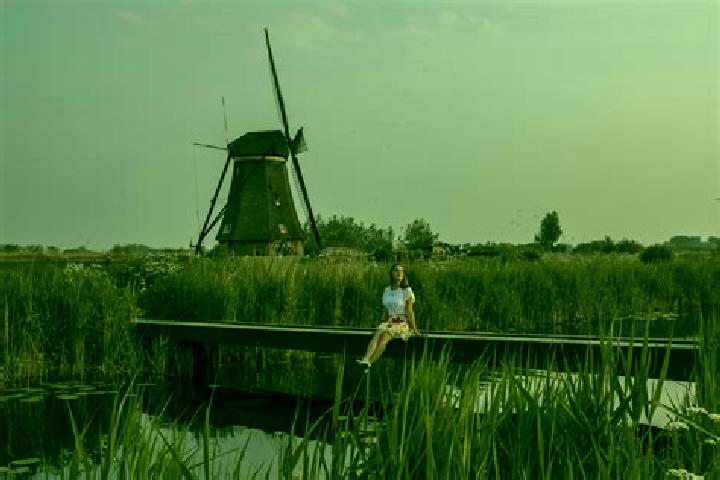 Clara, 24 — Escort in Kinderdijk, Netherlands