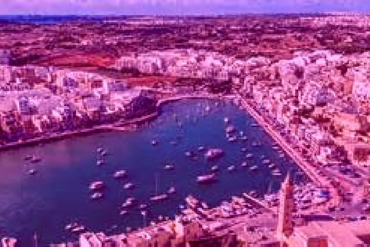 Clara, 24 — Escort in Marsaskala, Malta