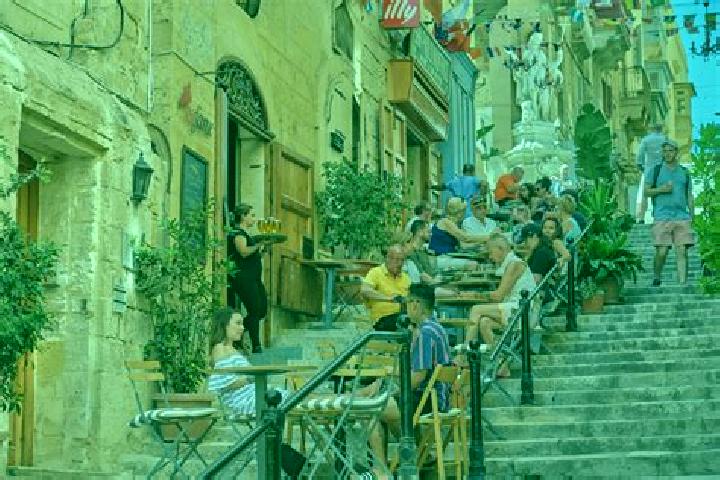 Clara, 24 — Escort in Valletta, Malta