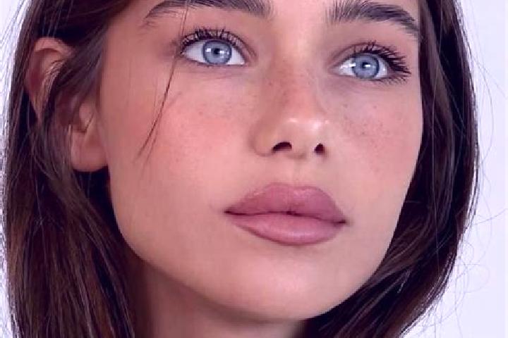 Clara, 25, a brunette amber-eyed european companion based in Adalia. Offering Striptease, Travel Companion, Deep French Kissing. Available for incall and out...