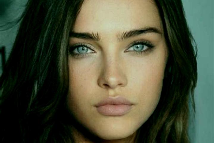 Clara, 25, a brunette green-eyed mixed companion based in Wenvoe. Offering 69, Domination, Deep French Kissing, Girlfriend Experience. Available for incall a...