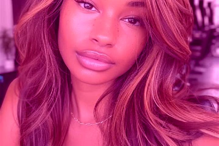 Clara, 25, a dark blonde brown-eyed mixed companion based in Kapolokoro. Offering A-Level, 69, Dinner Date. Available for incall and outcall, overnight booki...