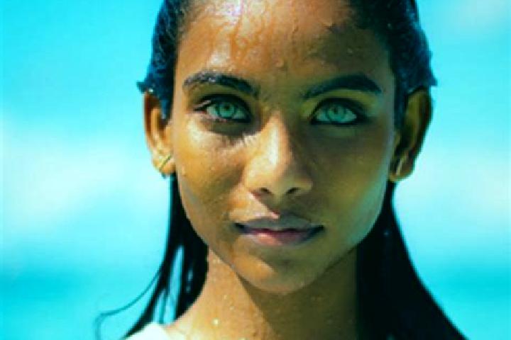 Clara, 25, a red blue-eyed indian companion based in Millana. Offering Erotic Massage, Roleplay, Domination, Massage. Available for incall and outcall, day a...