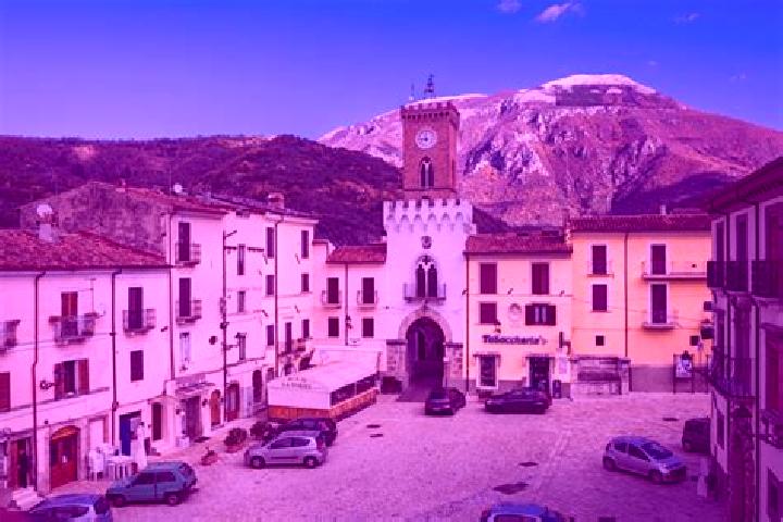 Clara, 25 — Escort in Borgo Velino, Italy