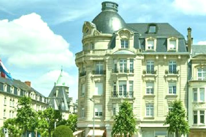 Clara, 25 — Escort in Gostingen, Luxembourg