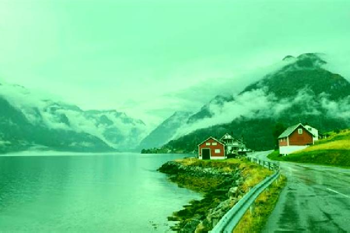 Clara, 25 — Escort in Laerdalsoyri, Norway