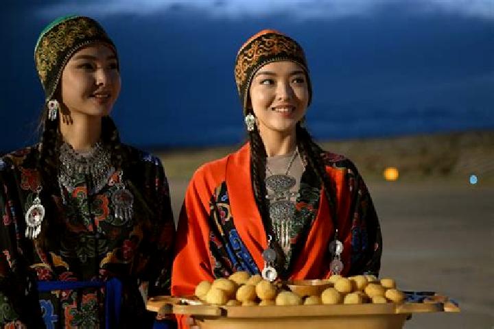 Clara, 25 — Escort in Muynoq, Uzbekistan