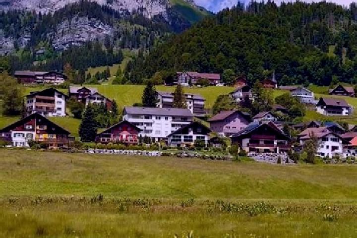 Clara, 25 — Escort in Wildhaus, Switzerland