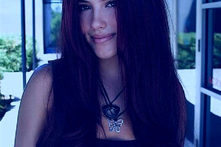 Clara, 26, a auburn dark-eyed middle eastern companion based in Sabana Grande. Offering Deep French Kissing, OWO, BDSM, Fetish. Available for incall and outc...