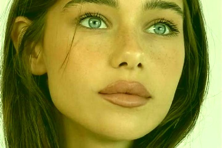 Clara, 26, a brunette brown-eyed caucasian companion based in Dayeuhluhur. Offering Dinner Date, Fetish, OWO, Striptease. Available for incall and outcall, d...