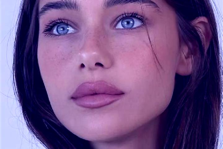 Clara, 26, a brunette brown-eyed indian companion based in Schoeneck. Offering Roleplay, Duos, Prostate Massage. Available for incall and outcall, day and ev...