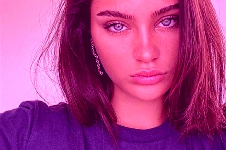 Clara, 26, a brunette dark-eyed indian companion based in Mandal. Offering Striptease, OWO, Domination, BDSM. Available for incall and outcall, day and eveni...