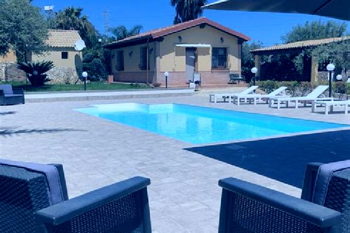 Clara, 26 — Escort in Altavilla Milicia, Italy