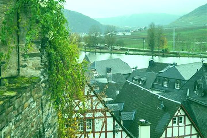 Clara, 26 — Escort in Beilstein, Germany
