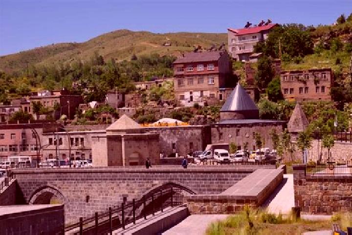 Clara, 26 — Escort in Bitlis, Turkey