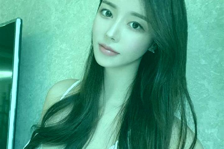 Clara, 26 — Escort in Chenzhuang, China