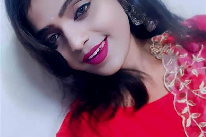 Clara, 26 — Escort in Digri, Pakistan