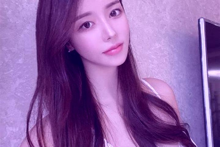 Clara, 26 — Escort in Lingbeizhou, China
