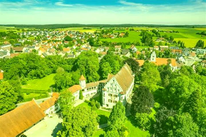 Clara, 26 — Escort in Mittelbiberach, Germany