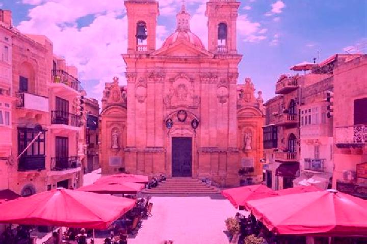 Clara, 26 — Escort in Sannat, Malta