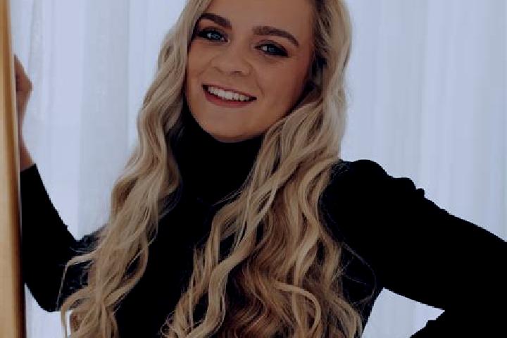 Clara, 26 — Escort in Shelbyville, United States