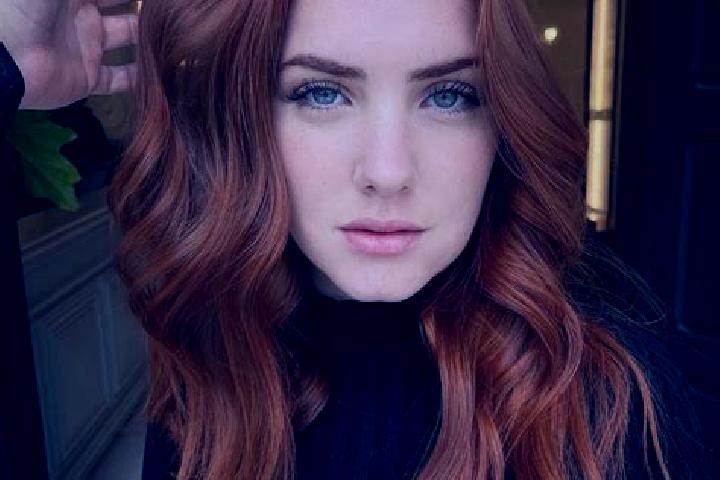 Clara, 27, a auburn blue-eyed middle eastern companion based in Saketi. Offering Striptease, Domination, GFE, Couples, Girlfriend Experience. Available for i...
